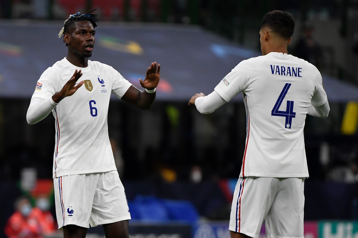 Varane staat richting Frans slotstuk Nations League stil bij situatie Pogba