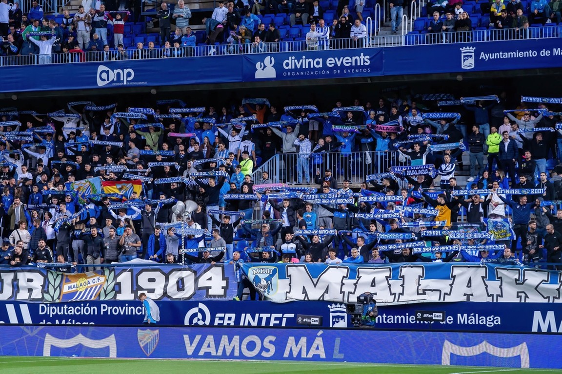Verbazing in Spanje: speler Málaga geeft wedstrijdshirt aan fan voor 50 euro