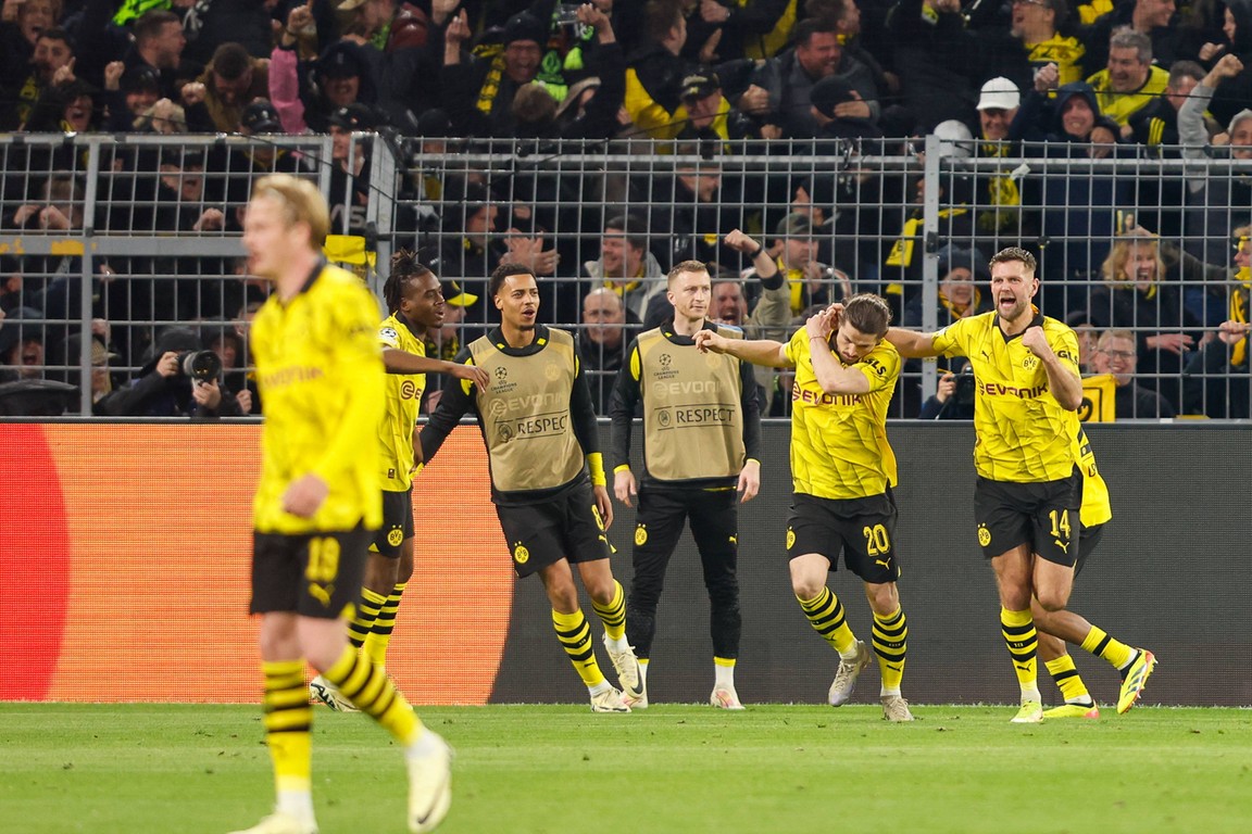 Dortmund klopt Atlético in spektakelstuk en gaat naar de halve finale