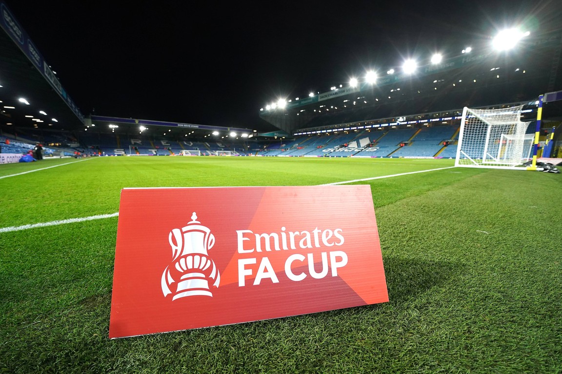 Engelse fans hekelen 'hebzucht' topclubs en UEFA: 'FA Cup betaalt de prijs'