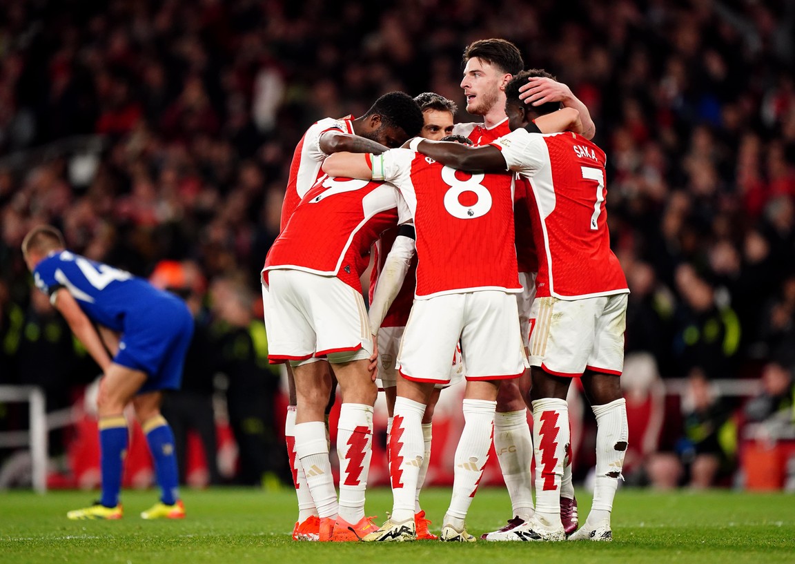 Arsenal en  Ødegaard maken in titeljacht grote indruk tegen 'trash' Chelsea