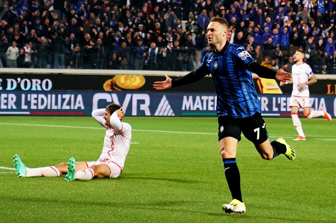 Goal Koopmeiners en weergaloos slotstuk: Atalanta naar finale Coppa Italia
