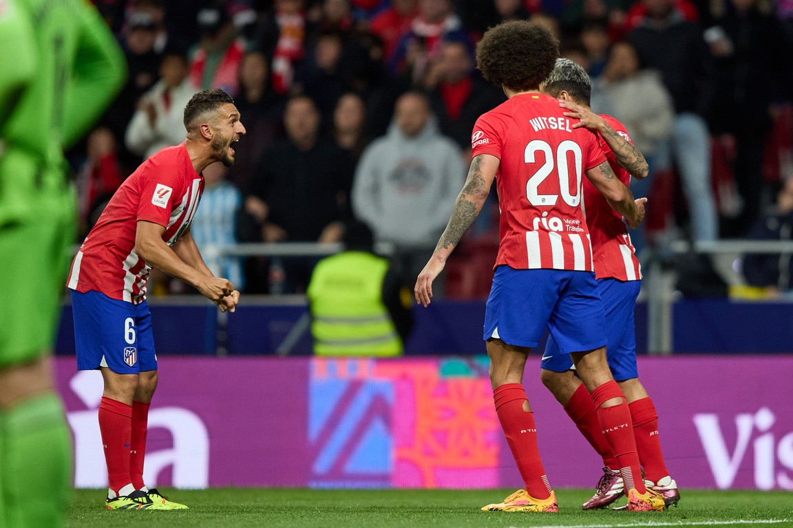 Atlético breekt na 42 schoten de ban tegen angstgegner en pakt cruciale zege