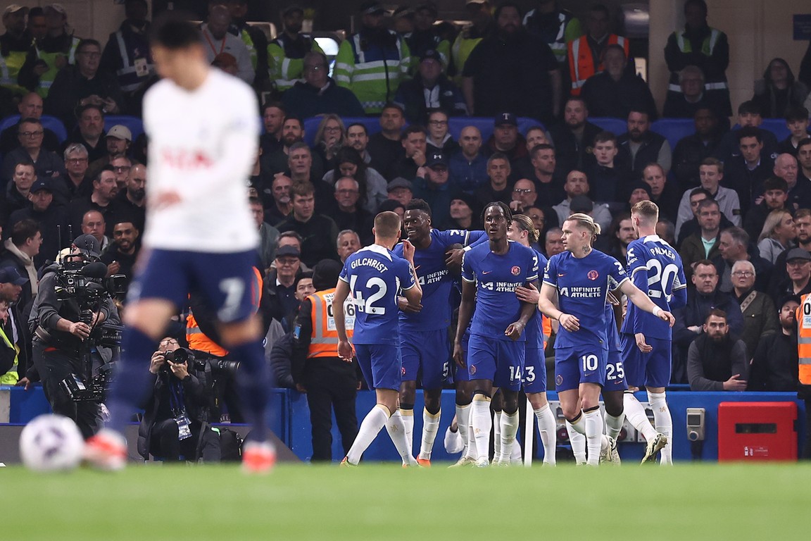 Na precies acht jaar zit Chelsea Tottenham opnieuw behoorlijk dwars