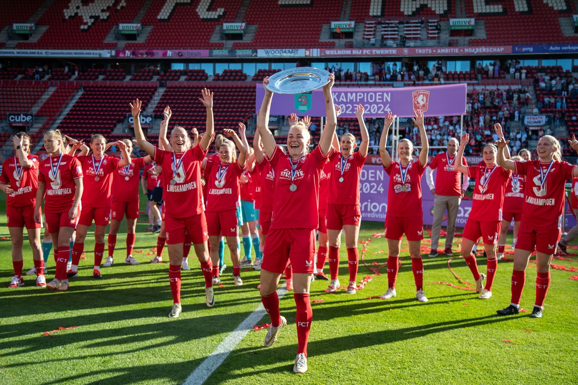 Vreugde en opluchting bij kampioen FC Twente: 'We wilden ons revancheren'