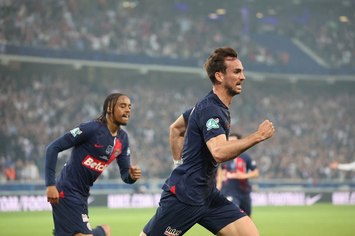 PSG sleept ook Coupe de France in de wacht in afscheidswedstrijd Mbappé