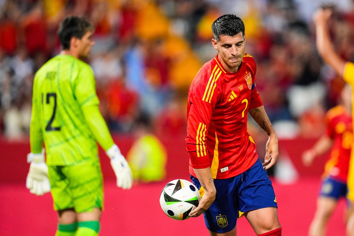 Spanje scoort ook in laatste test voor EK-start vijf keer