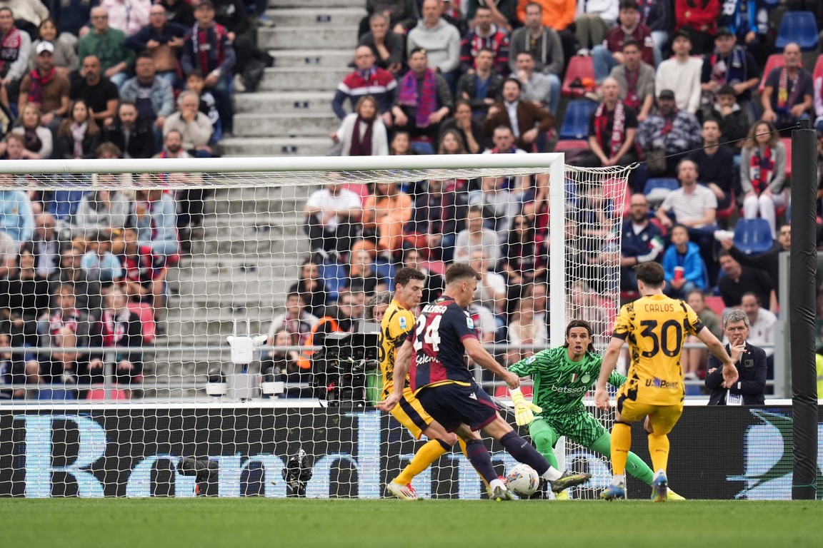 Bologna wint van Inter dankzij geweldig slotakkoord