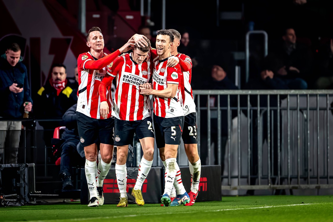 Test je kennis! Over het bijzondere kampioensjaar van PSV