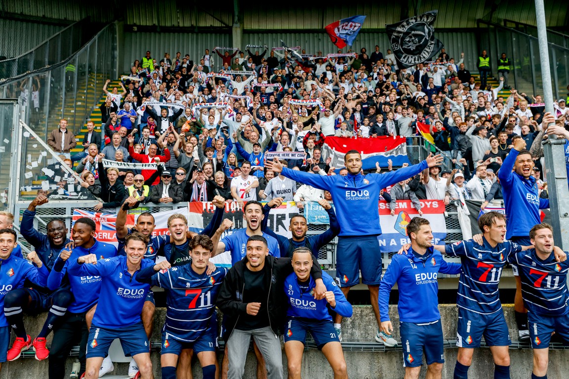 Groot feest bij Telstar: 'Voor het eerst dat ik blij was met een wissel'