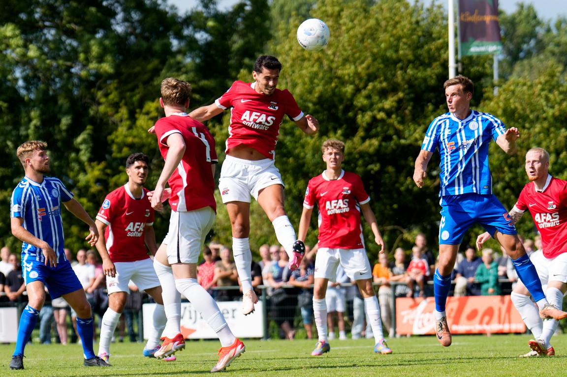 AZ winnend van start in Dirkshorn: 'Hopelijk scoor ik dit jaar vaker'