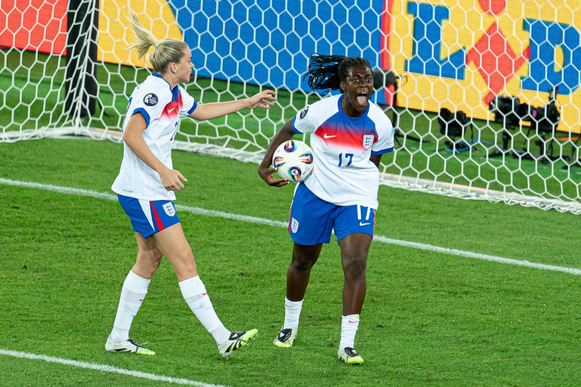 Engeland plaatst zich na penaltyserie met negen missers voor halve finale EK