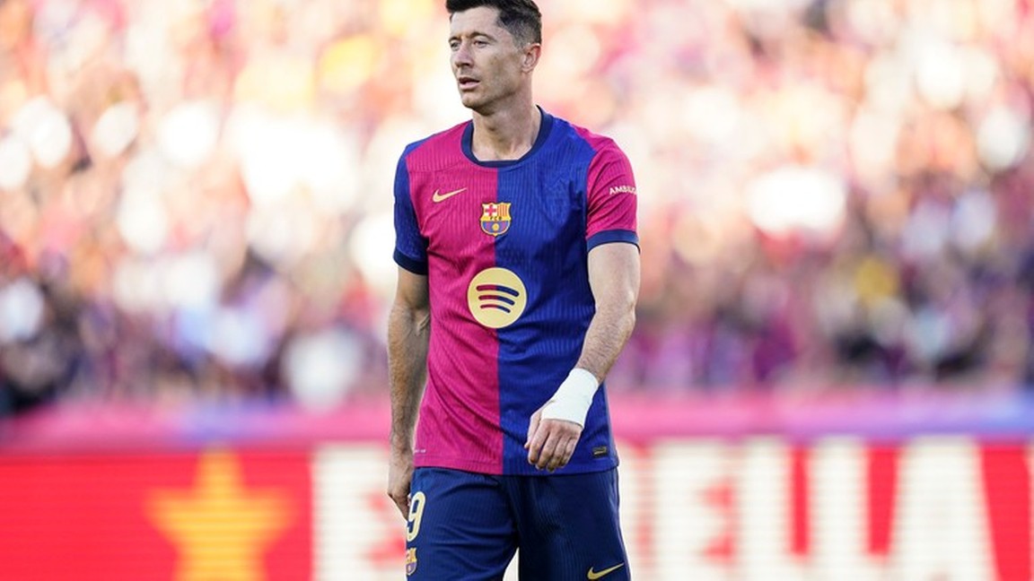 Nieuwe Poolse bondscoach doet alles om Lewandowski terug te halen