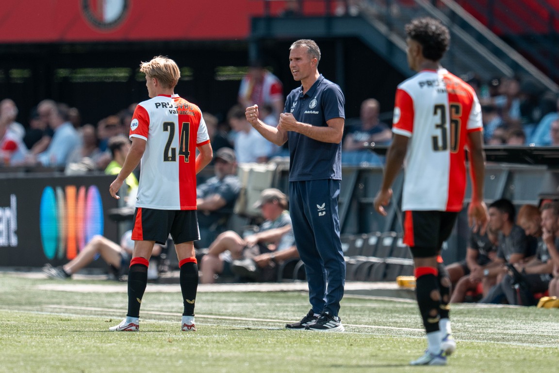 Opstelling Feyenoord: Sauer neemt plek van Paixão over tegen Belgen