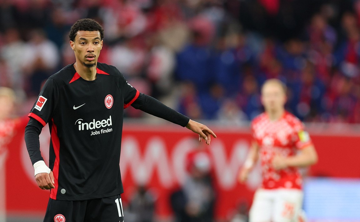 'Slot verwelkomt nieuwe spits: Liverpool betaalt 95 miljoen euro voor Ekitike'