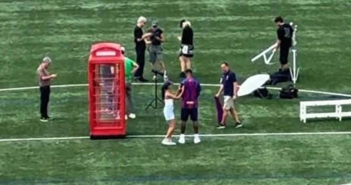 Presentatie uitgelekt: Rashford poseert in Barcelona-shirt