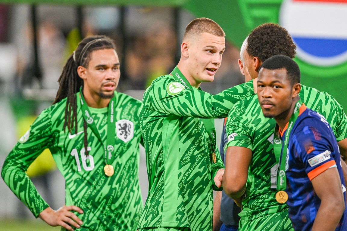Ajax bevestigt transfer en legt Heerkens voor vijf jaar vast