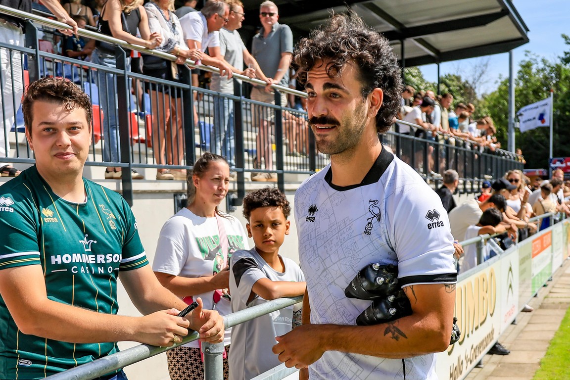 De magie van AZ-opponent Ilves: 'Ik wilde die beer te lijf gaan'