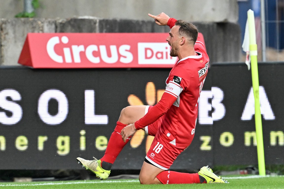 België is los: Janssen schiet Antwerp FC naar punt tegen de kampioen