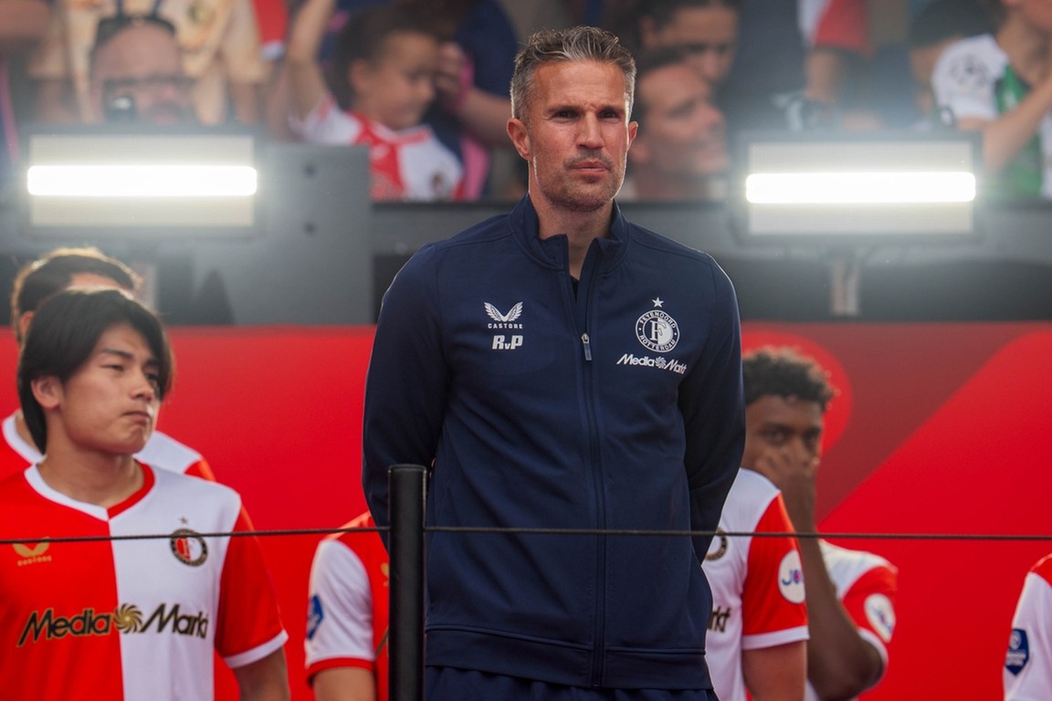 Opstelling Feyenoord: Timber maakt rentree in elftal Van Persie