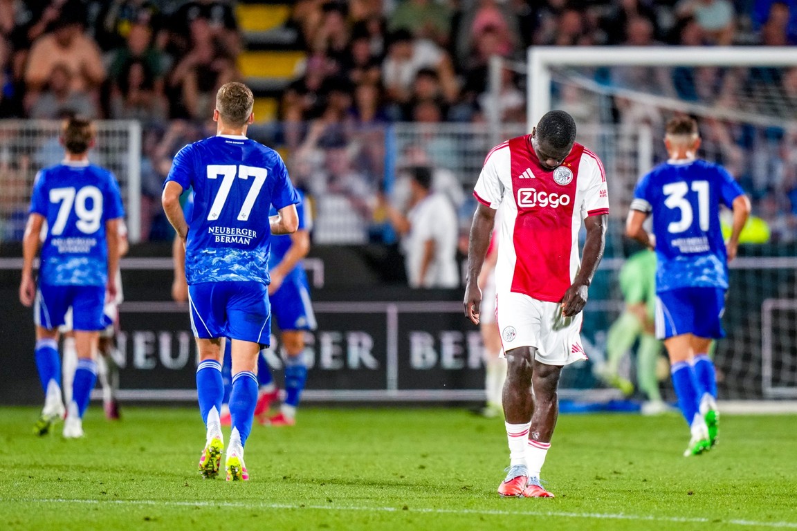 Como is maatje te groot: Ajax verlaat Italië zonder beker