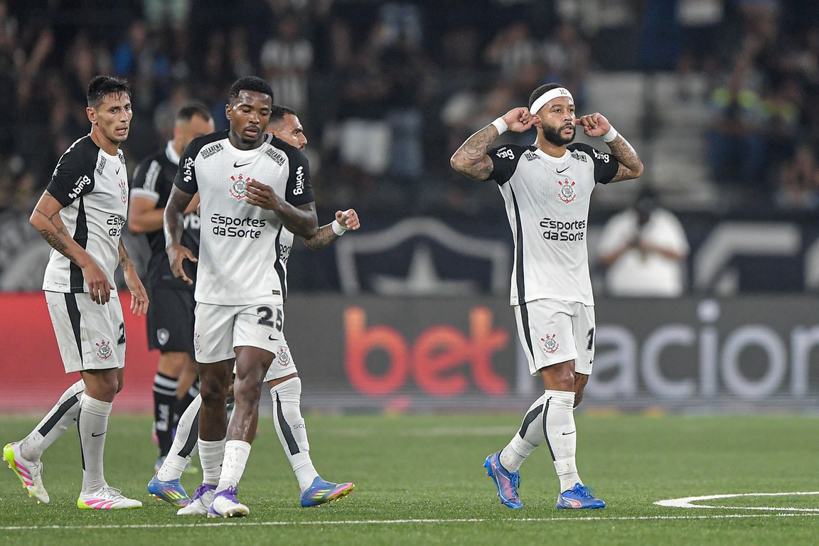 Memphis als invaller belangrijk voor Corinthians tegen regerend kampioen