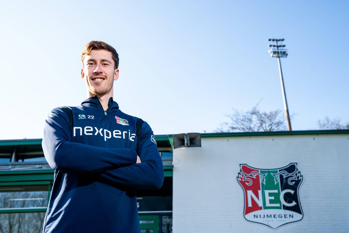 NEC rondt recordtransfer Roefs af: keeper definitief naar Sunderland