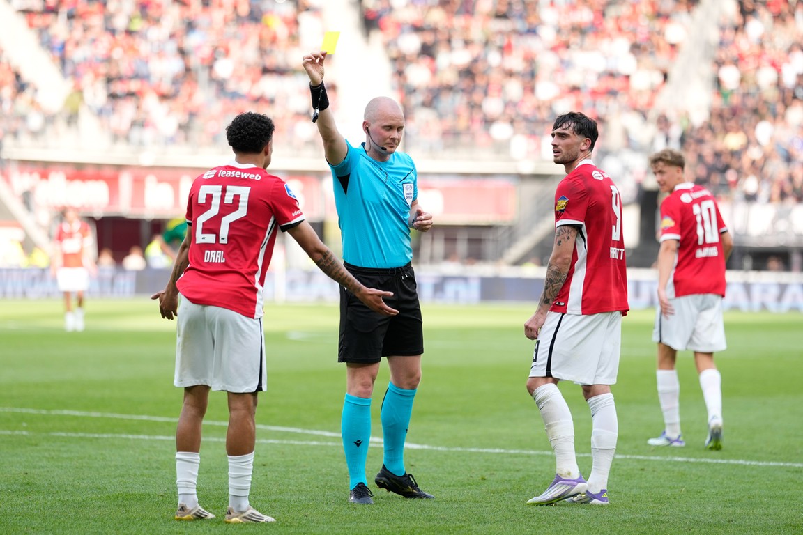 'De transfer van Van Bommel naar PSV biedt kansen voor mij'