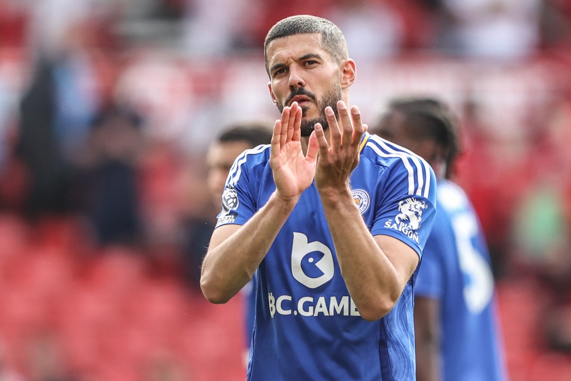 Wrexham haalt tienvoudig international op bij Leicester City