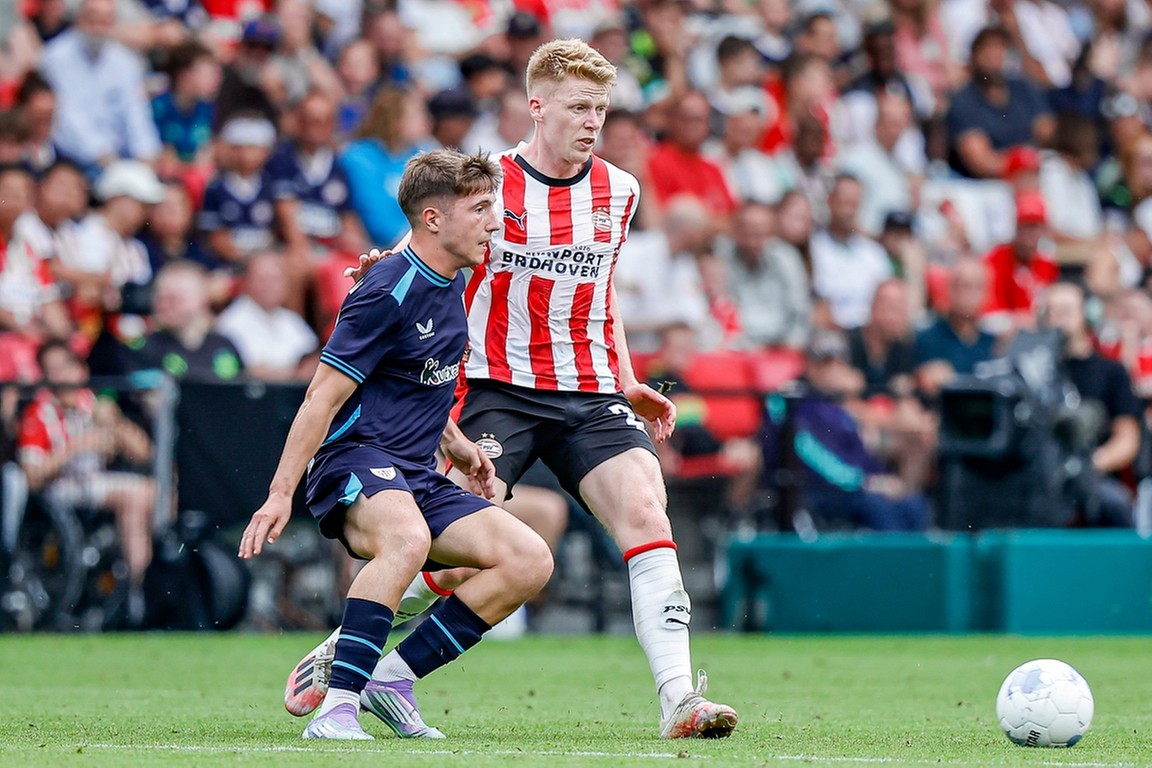 Aanvoerder Schouten legt vergelijkingen met De Jong naast zich neer