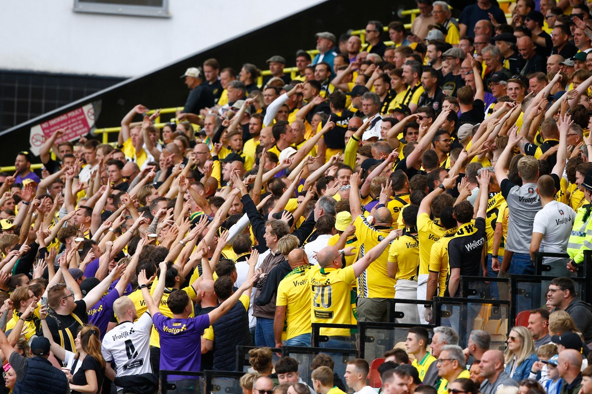 Voorbereiding Eredivisie: bekijk alle uitslagen op bomvolle zaterdag