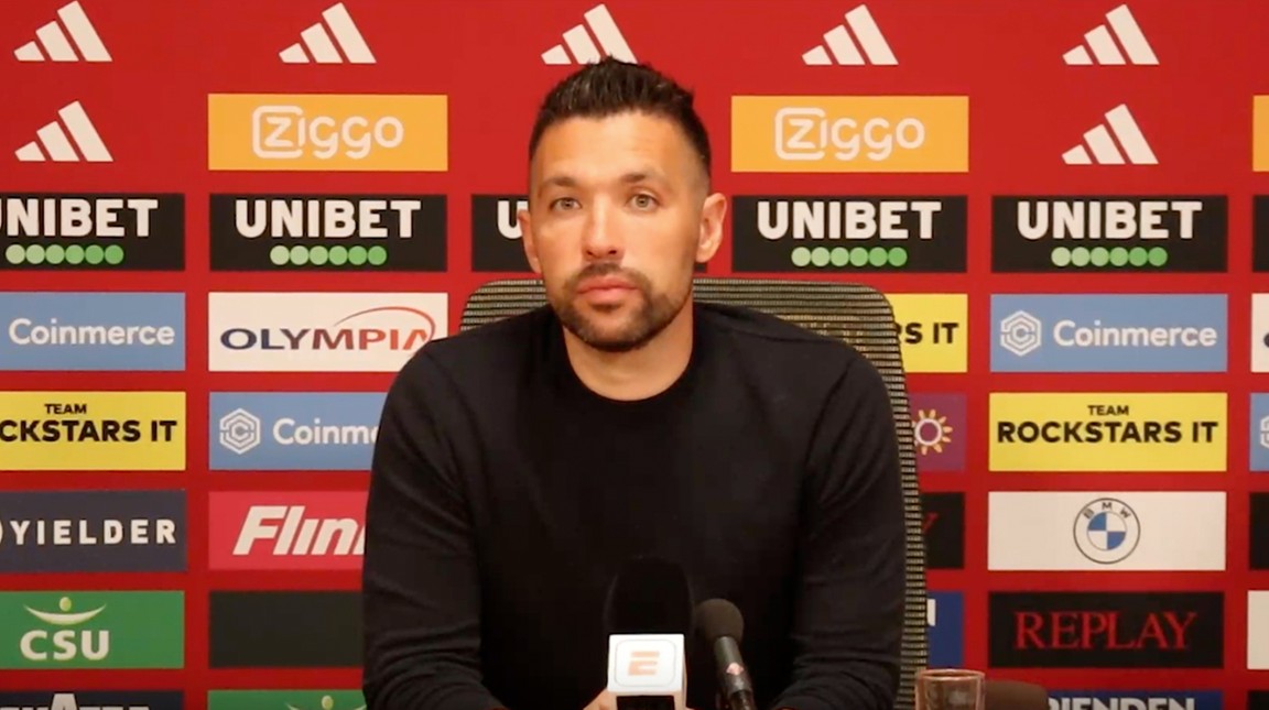 Farioli reageert op eerder vertrokken Ajax-fans: 'Emoties hoog voor iedereen'