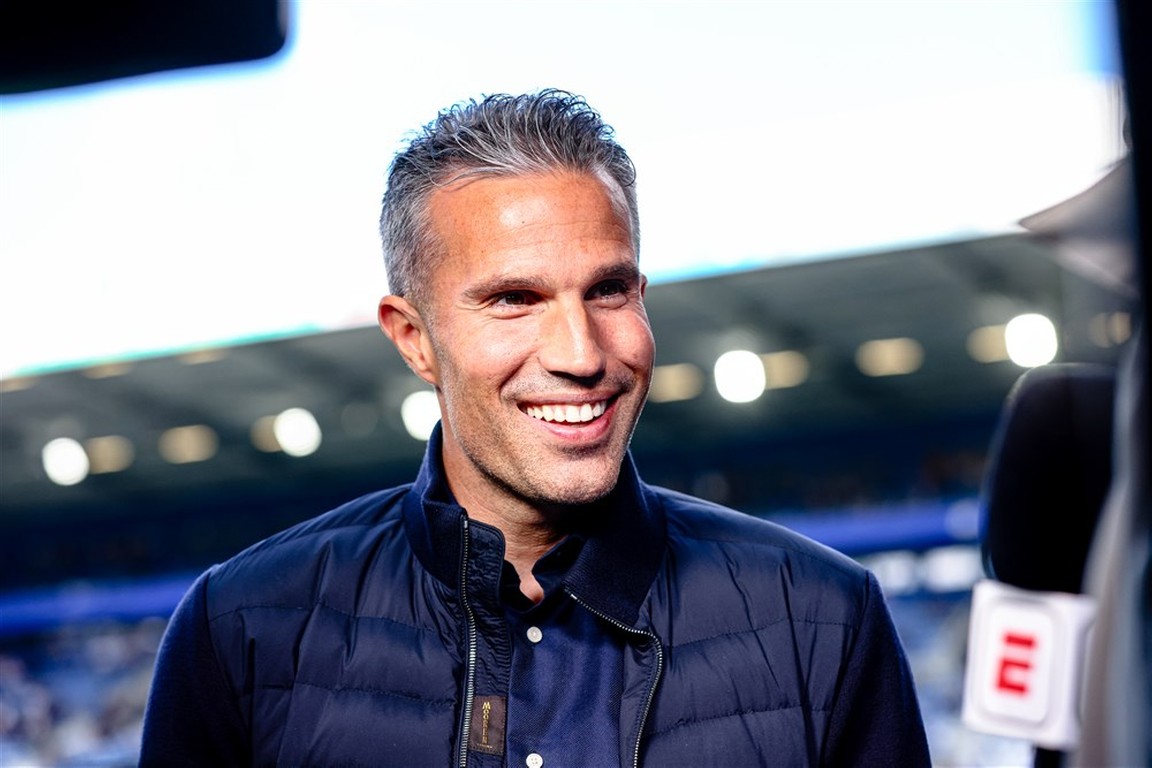 Van Persie spreekt 'eindelijk' ambitie uit: 'Verstoppen was ook geen optie meer'