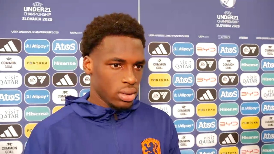 Poku tevreden ondanks zwakke start: 'De tweede helft was veel beter'