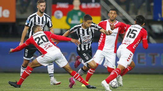Straatvoetballer Mauro Júnior wil Van Bommel én bondscoach overtuigen