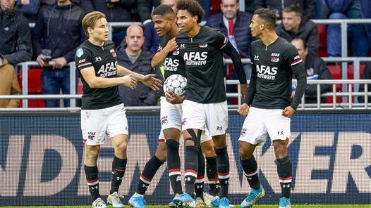 Topploeg AZ maakt hardhandig einde aan indrukwekkende thuisstatus PSV