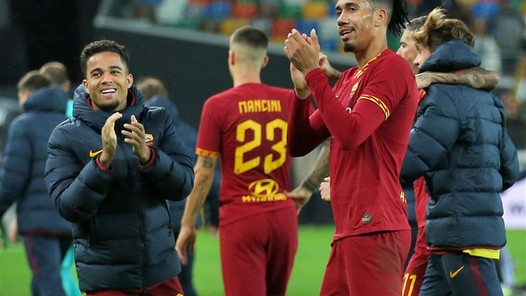 Kluivert grijpt zijn kans bij Roma, opnieuw racisme richting Koulibaly