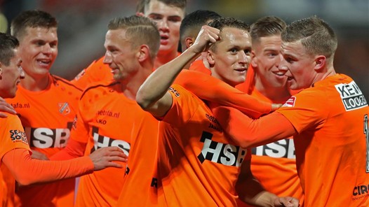 FC Volendam doet zeer goede zaken, SC Cambuur herstelt zich na zwakke start