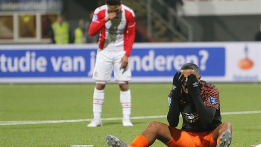 PSV zwalkt ook op bezoek bij FC Emmen