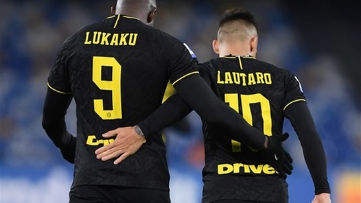 Supertandem 'Lautaku' schiet Inter naar historische zege bij Napoli