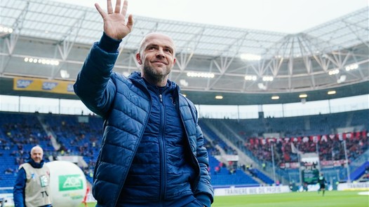 Schreuder deelt tik uit aan Bosz en sluipt richting Bundesliga-subtop