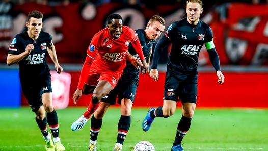 Gehavend AZ is tegen FC Twente ook aan de bal de weg kwijt