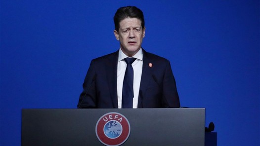 KNVB ziet drie opties voor uitspelen Eredivisie