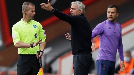 Ook Mourinho gaat los op VAR: 'Iedereen zag dat dit een penalty was, iedereen'
