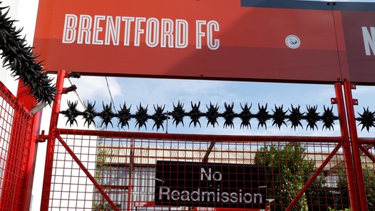 Brentford houdt Premier League-droom levend op historische avond