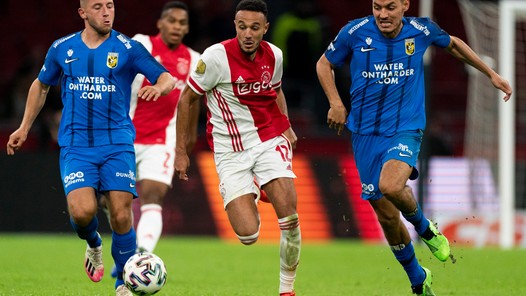 Ajax ontsnapt dankzij individuele klasse uit pressingstorm Vitesse