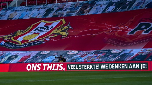 PSV betuigt steun aan perschef: 'Deze zege is voor Thijs'