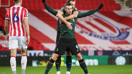Scorende Bale biedt Spurs-supporters hoop