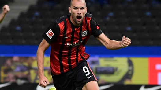 Eintracht Frankfurt-trainer baalt van vertrek Dost