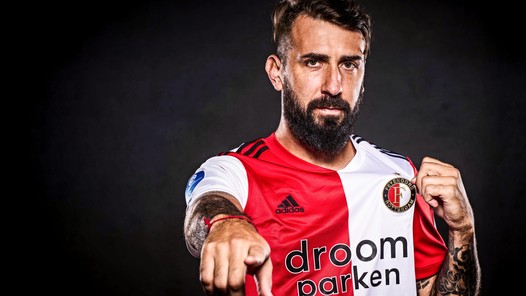 Feyenoord-spits Lucas Pratto stelt zich voor: De Beer is klaar om te brullen